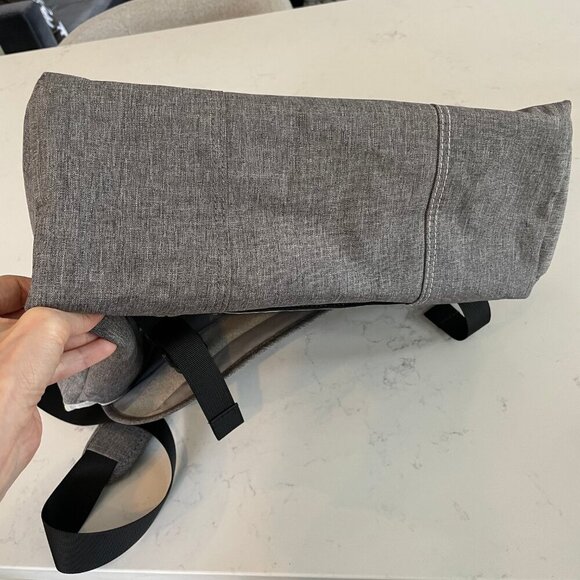 OIWAS Pack the World Waterproof Laptop Messenger Bag Grey + Black Sz OS NWOT - Picture 4 of 13